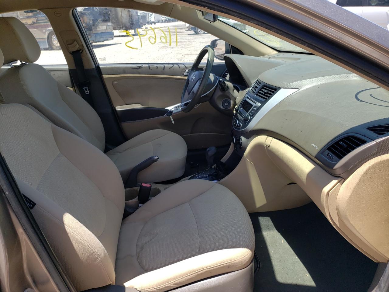 Photo 5 from auction – 2014 HYUNDAI ACCENT GLS with VIN KMHCT4AE2EU623847