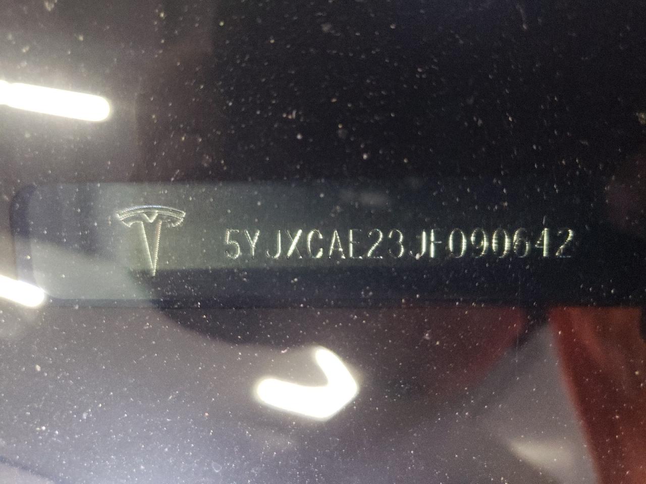 Photo 10 from auction – 2018 TESLA MODEL X with VIN 5YJXCAE23JF090642