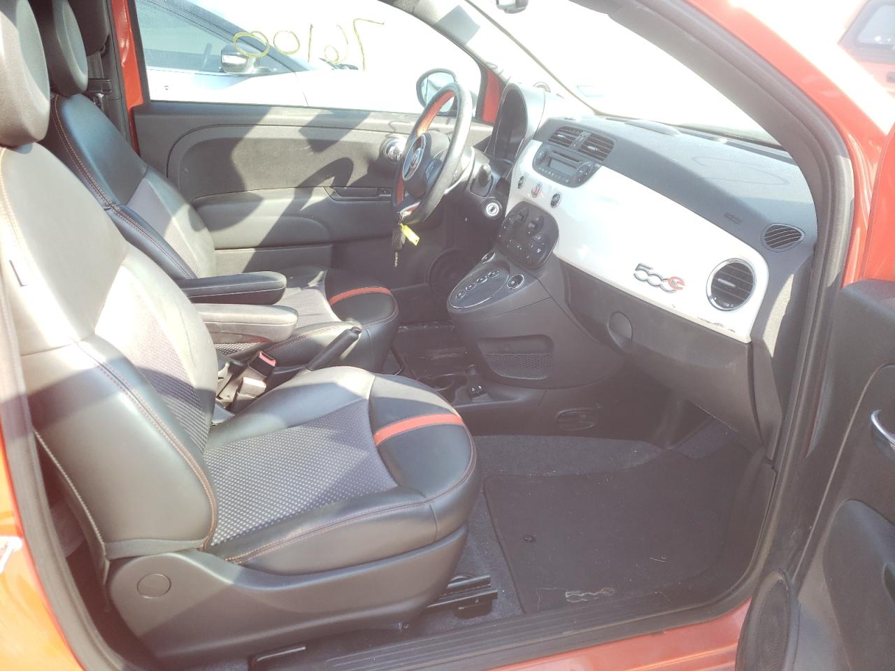 Photo 5 from auction – 2015 FIAT 500 ELECTR with VIN 3C3CFFGE2FT603418
