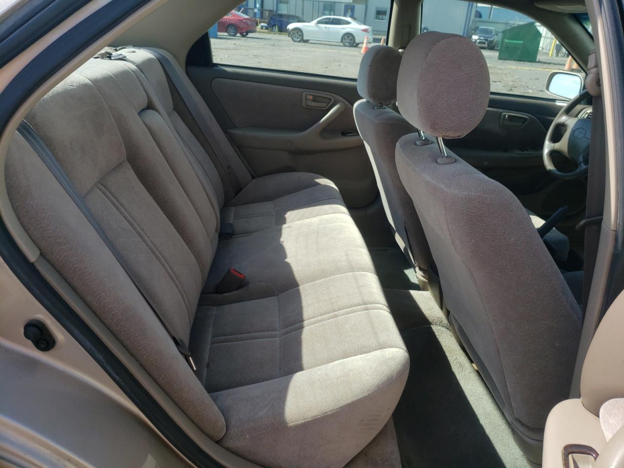 Photo 6 from auction – 1997 TOYOTA CAMRY CE with VIN 4T1BG22K2VU822468