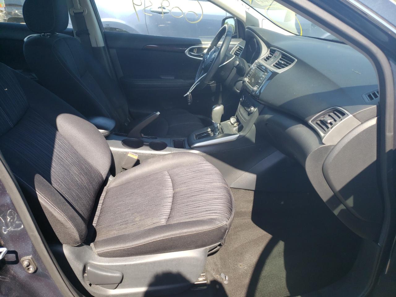 Photo 5 from auction – 2016 NISSAN SENTRA S with VIN 3N1AB7AP5GY215850