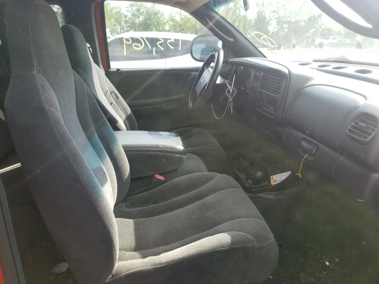 Photo 5 from auction – 2000 DODGE DAKOTA with VIN 1B7GL22X9YS774291