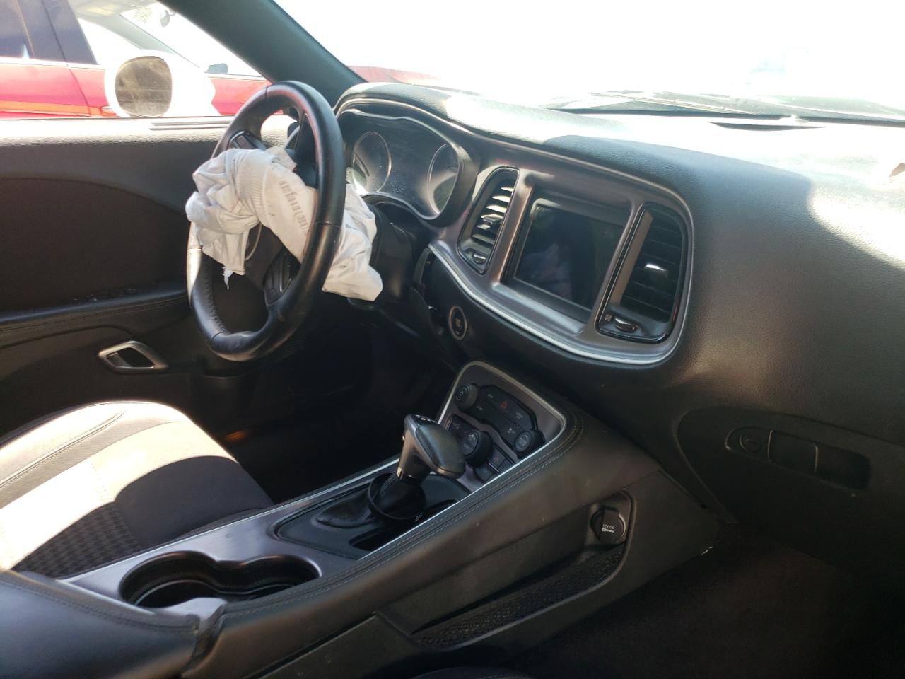 Photo 9 from auction – 2019 DODGE CHALLENGER with VIN 2C3CDZAG6KH561646