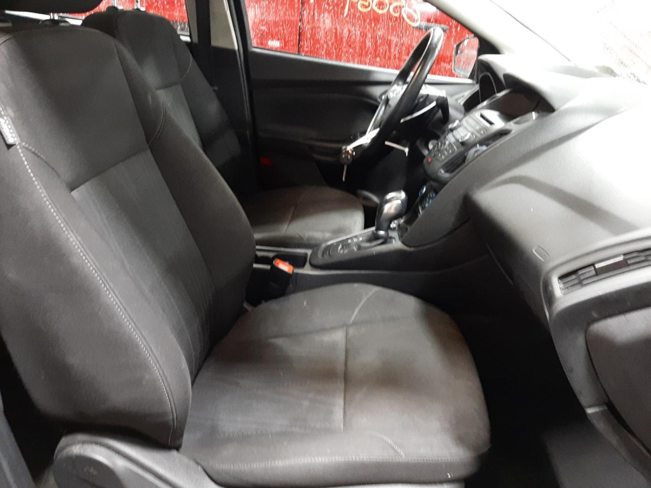 Photo 5 from auction – 2015 FORD FOCUS SE with VIN 1FADP3F22FL235195