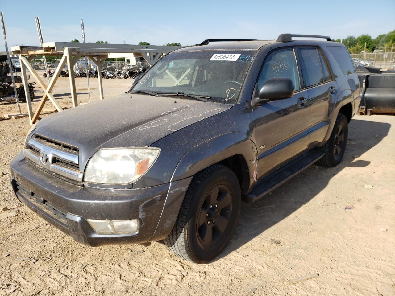 Photo 2 from auction – 2005 TOYOTA 4RUNNER SR with VIN JTEZU14R850060881