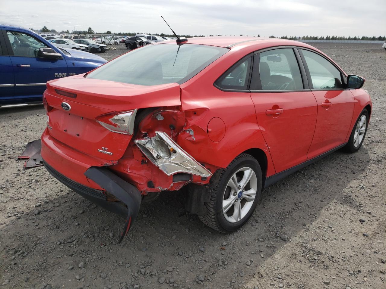 Photo 4 from auction – 2013 FORD FOCUS SE with VIN 1FADP3F20DL219042