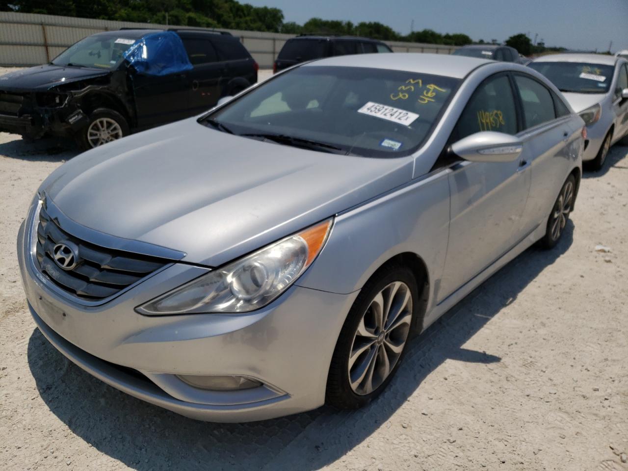 Photo 9 from auction – 2014 HYUNDAI SONATA SE with VIN 5NPEC4AC3EH833489
