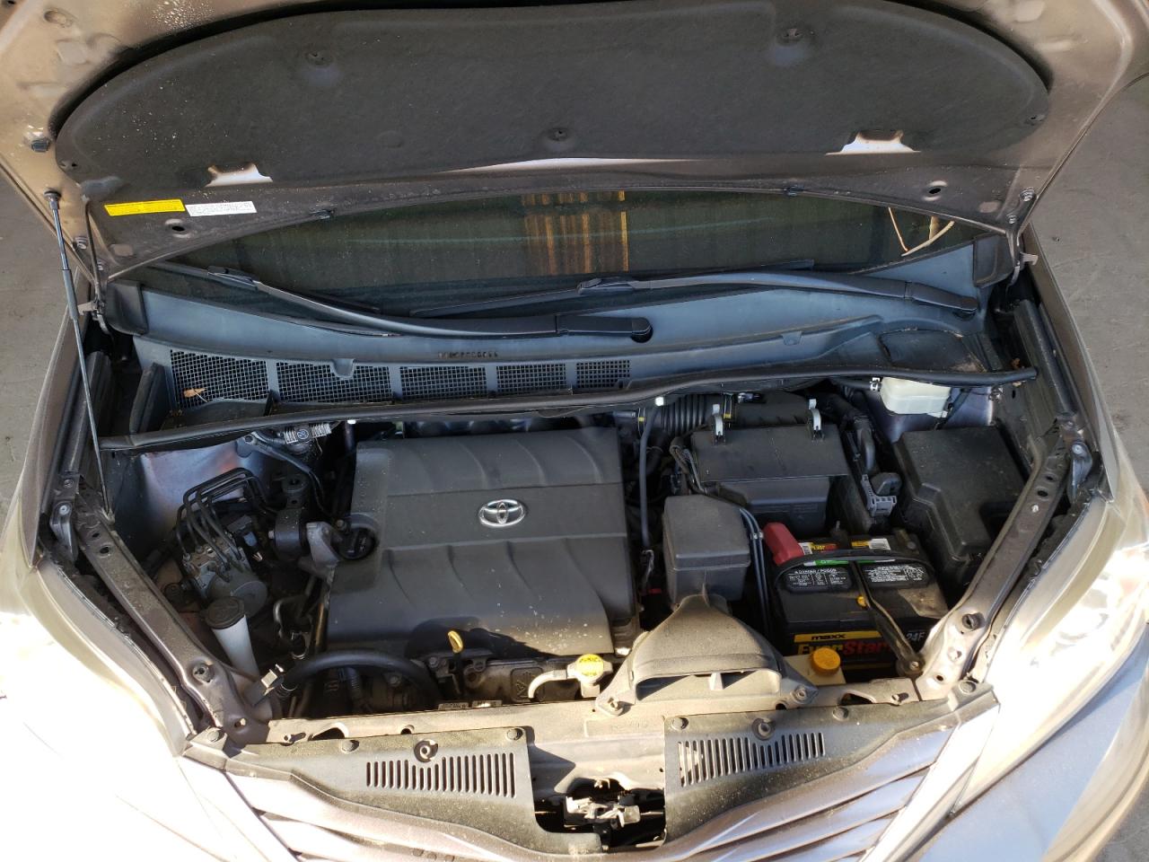 Photo 7 from auction – 2016 TOYOTA SIENNA LE with VIN 5TDJK3DC3GS130348