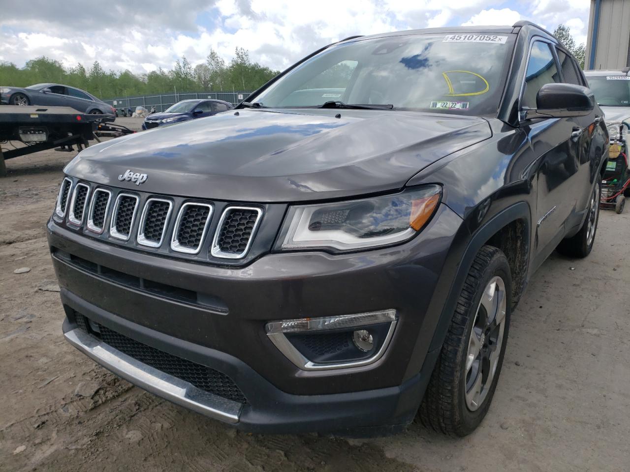 Photo 2 from auction – 2017 JEEP COMPASS LI with VIN 3C4NJDCB4HT688350