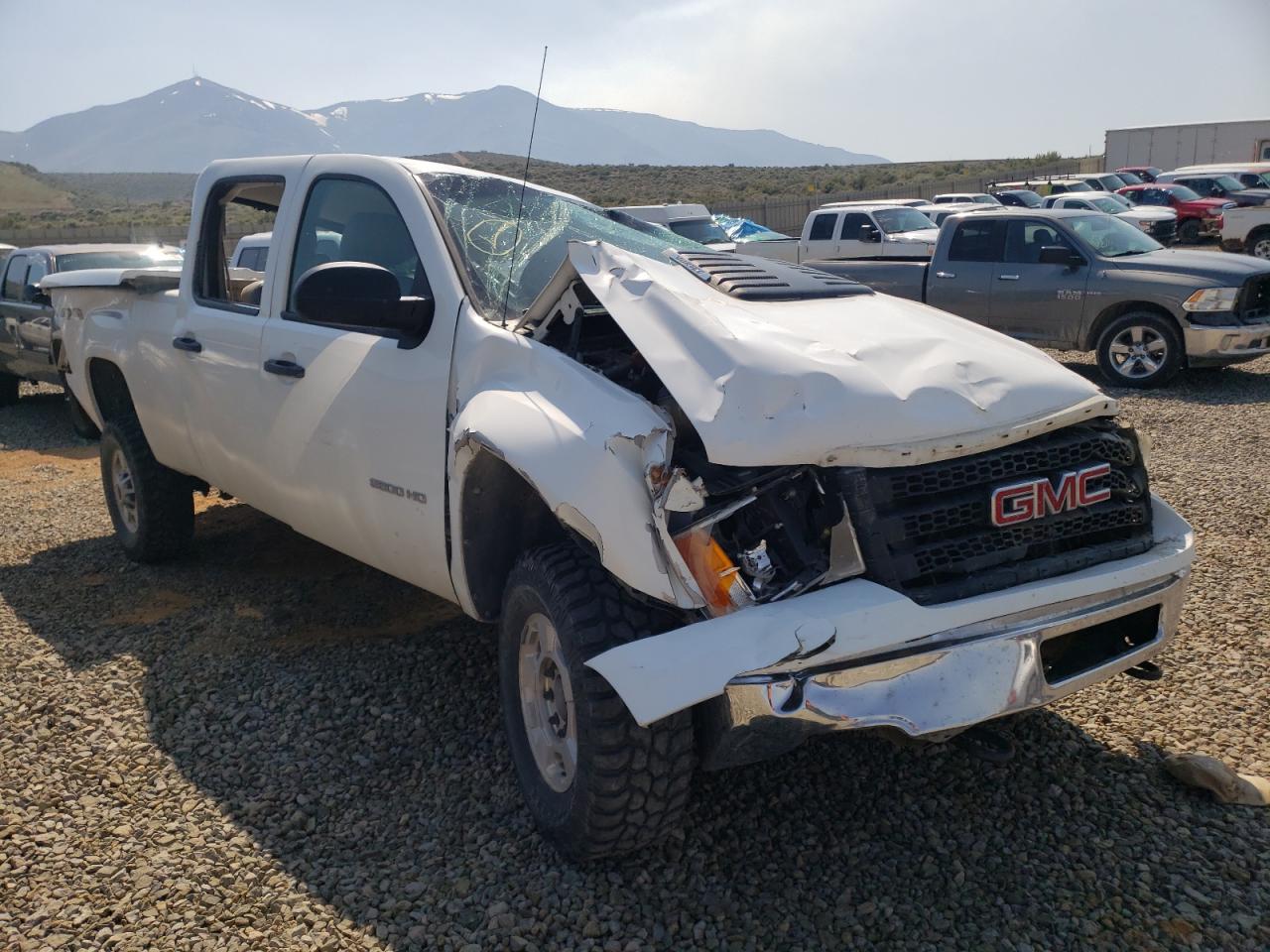 Photo 1 from auction – 2011 GMC SIERRA K25 with VIN 1GT120CGXBF253916