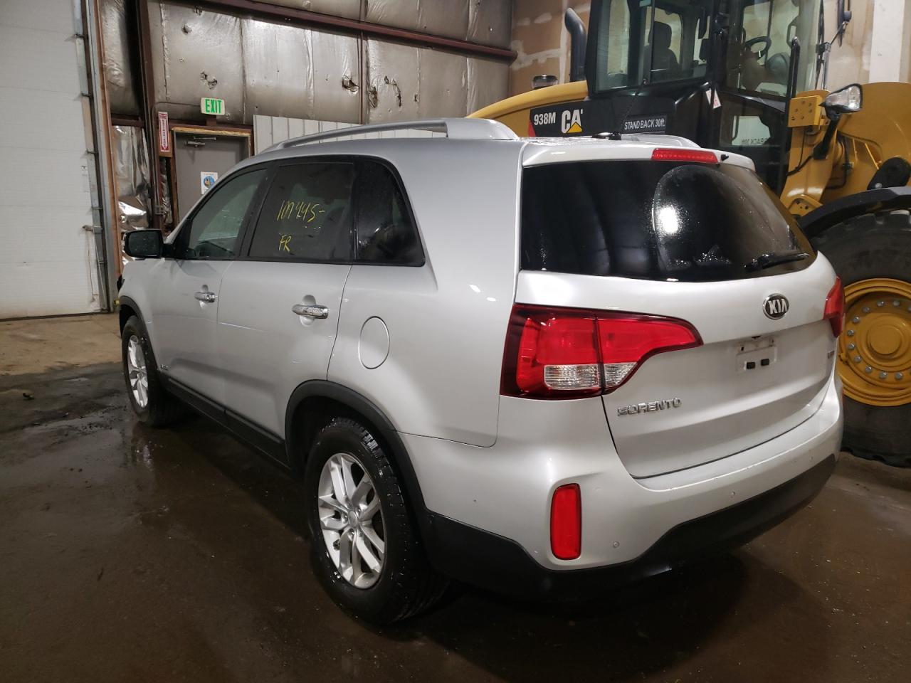 Photo 3 from auction – 2014 KIA SORENTO LX with VIN 5XYKTDA65EG467152
