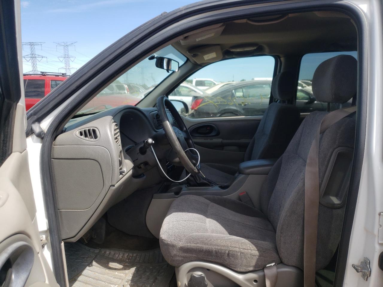 Photo 5 from auction – 2004 CHEVROLET TRAILBLAZE with VIN 1GNDS13S542400538