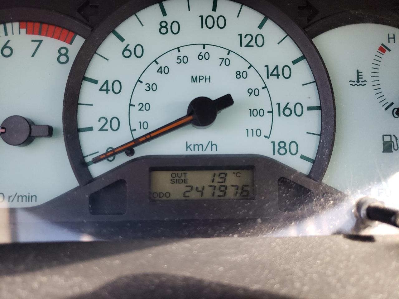 Photo 8 from auction – 2003 TOYOTA COROLLA CE with VIN 2T1BR32E93C741850