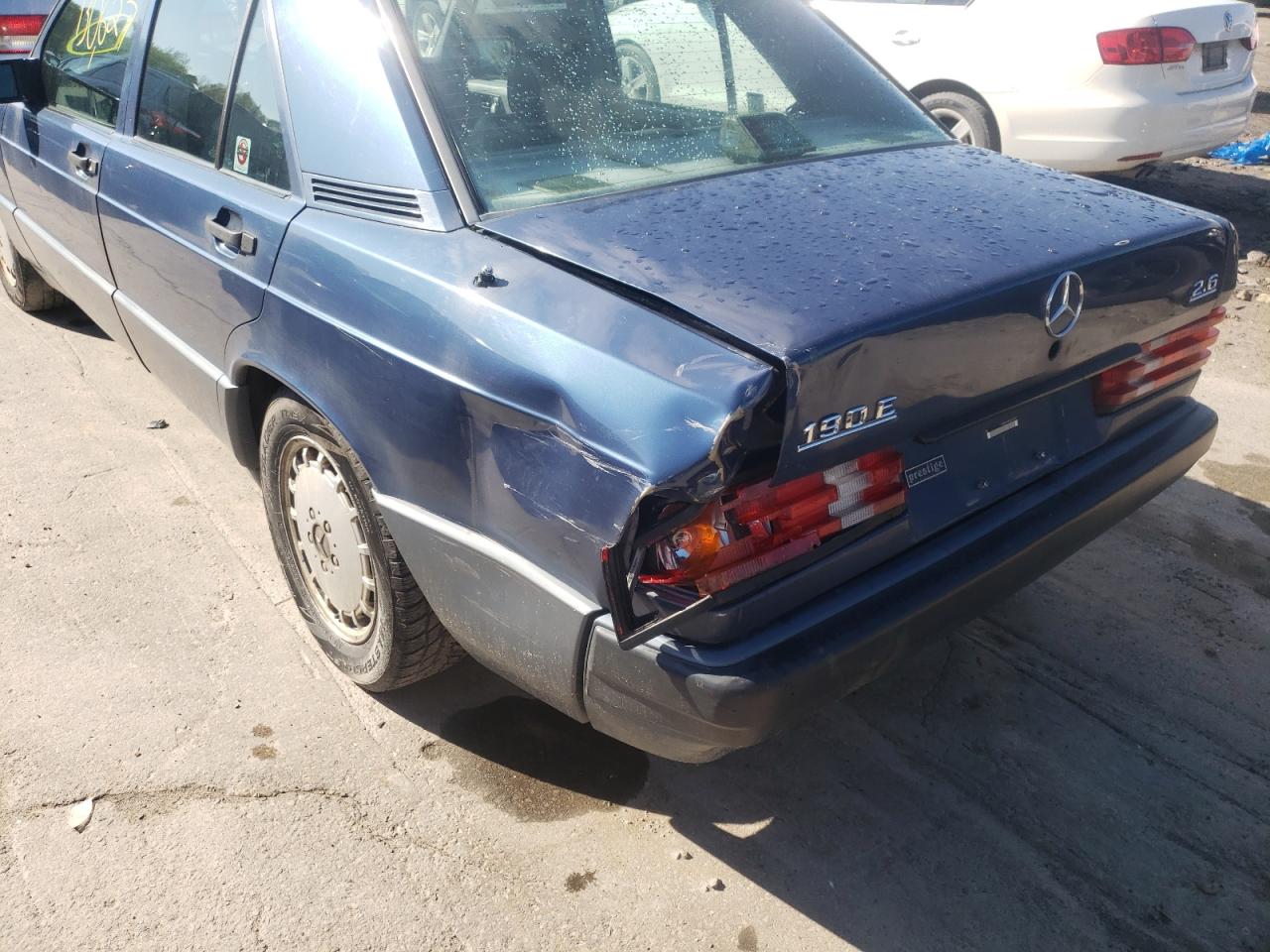 Photo 9 from auction – 1990 MERCEDES-BENZ 190 E 2.6 with VIN WDBDA29D8LF705399