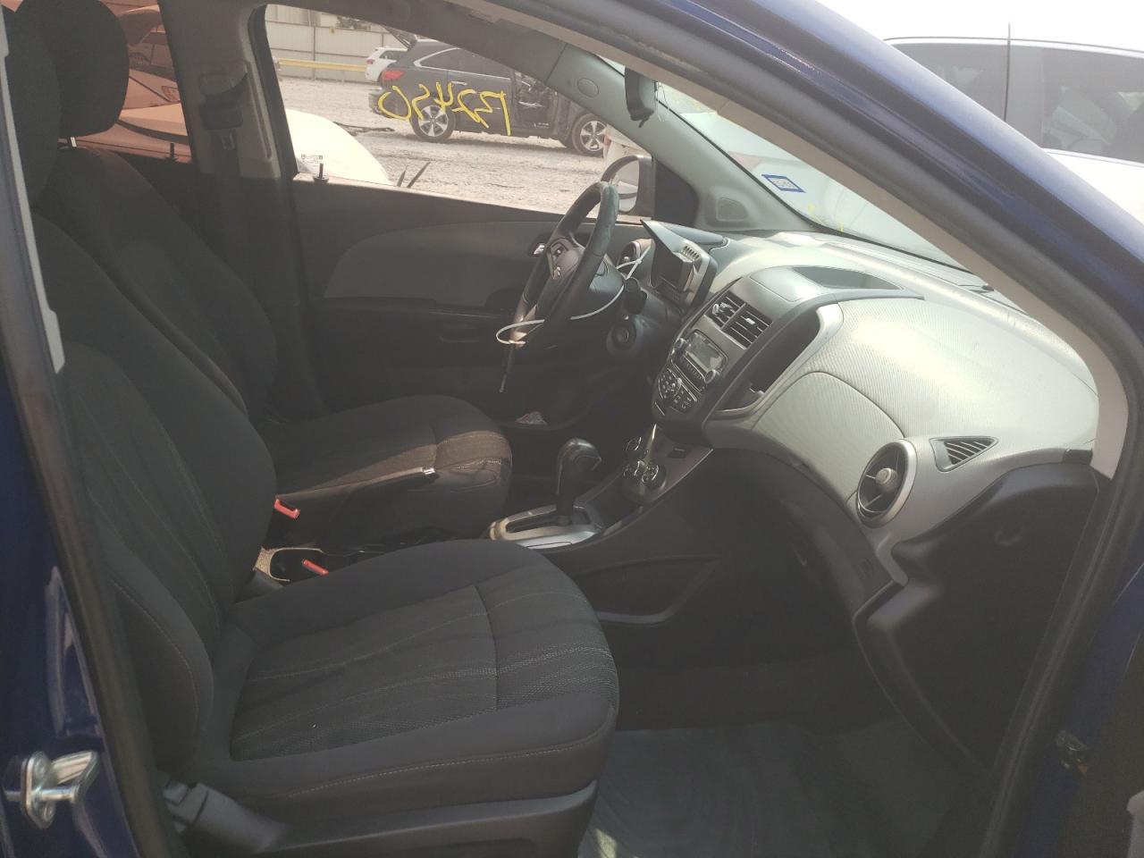 Photo 5 from auction – 2014 CHEVROLET SONIC LT with VIN 1G1JC5SHXE4227670