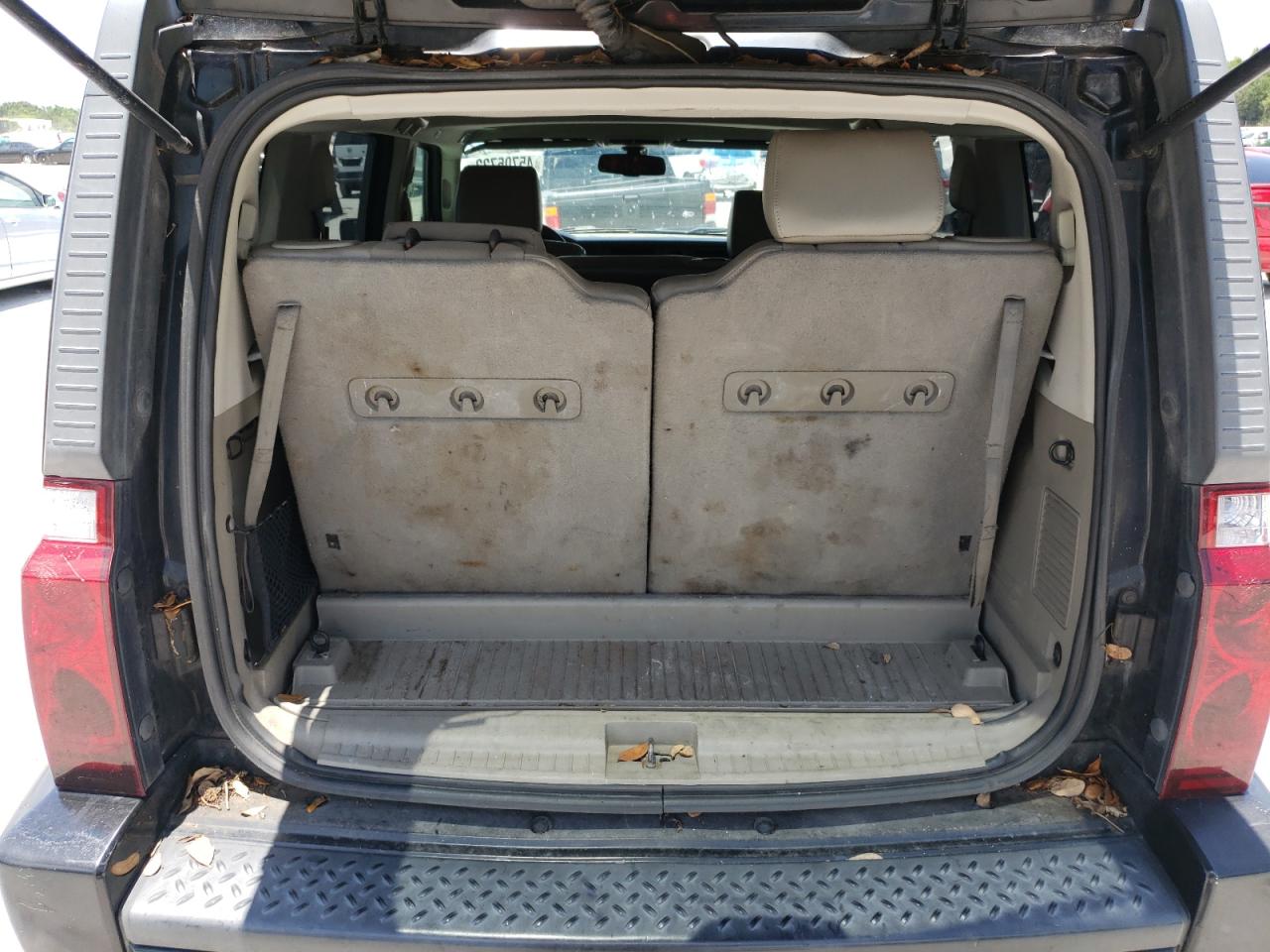 Photo 9 from auction – 2006 JEEP COMMANDER with VIN 1J8HG48K06C105116