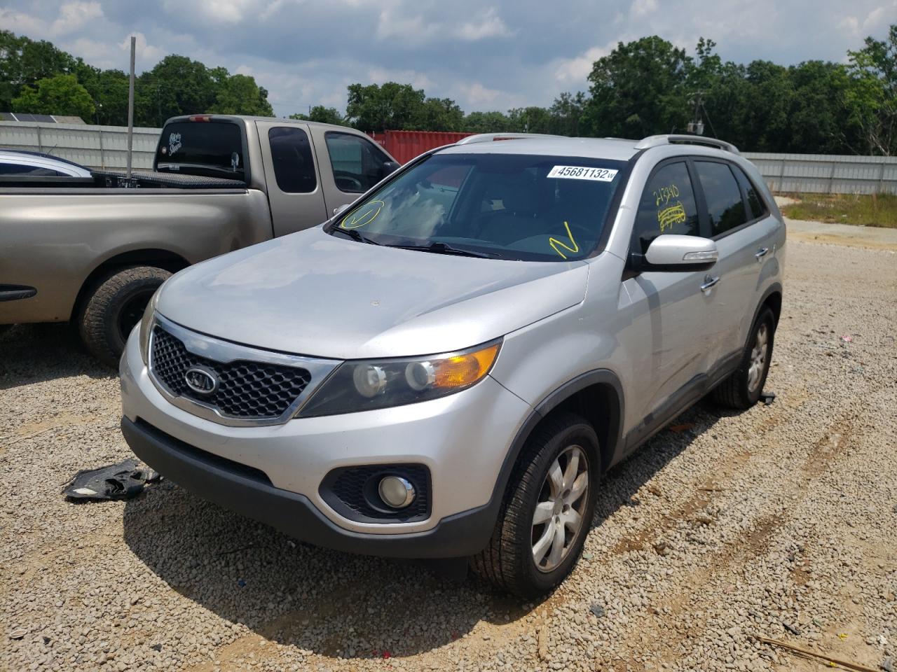 Photo 2 from auction – 2011 KIA SORENTO BA with VIN 5XYKT3A14BG011444