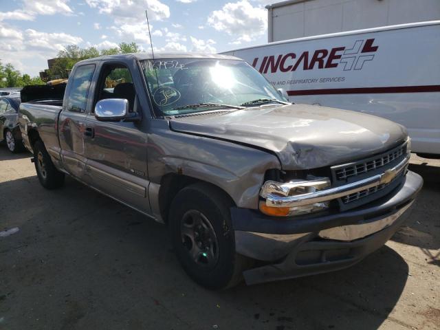 CHEVROLET SILVERADO 2000 with VIN 2GCEC19W0Y1100755 - Photo from auction