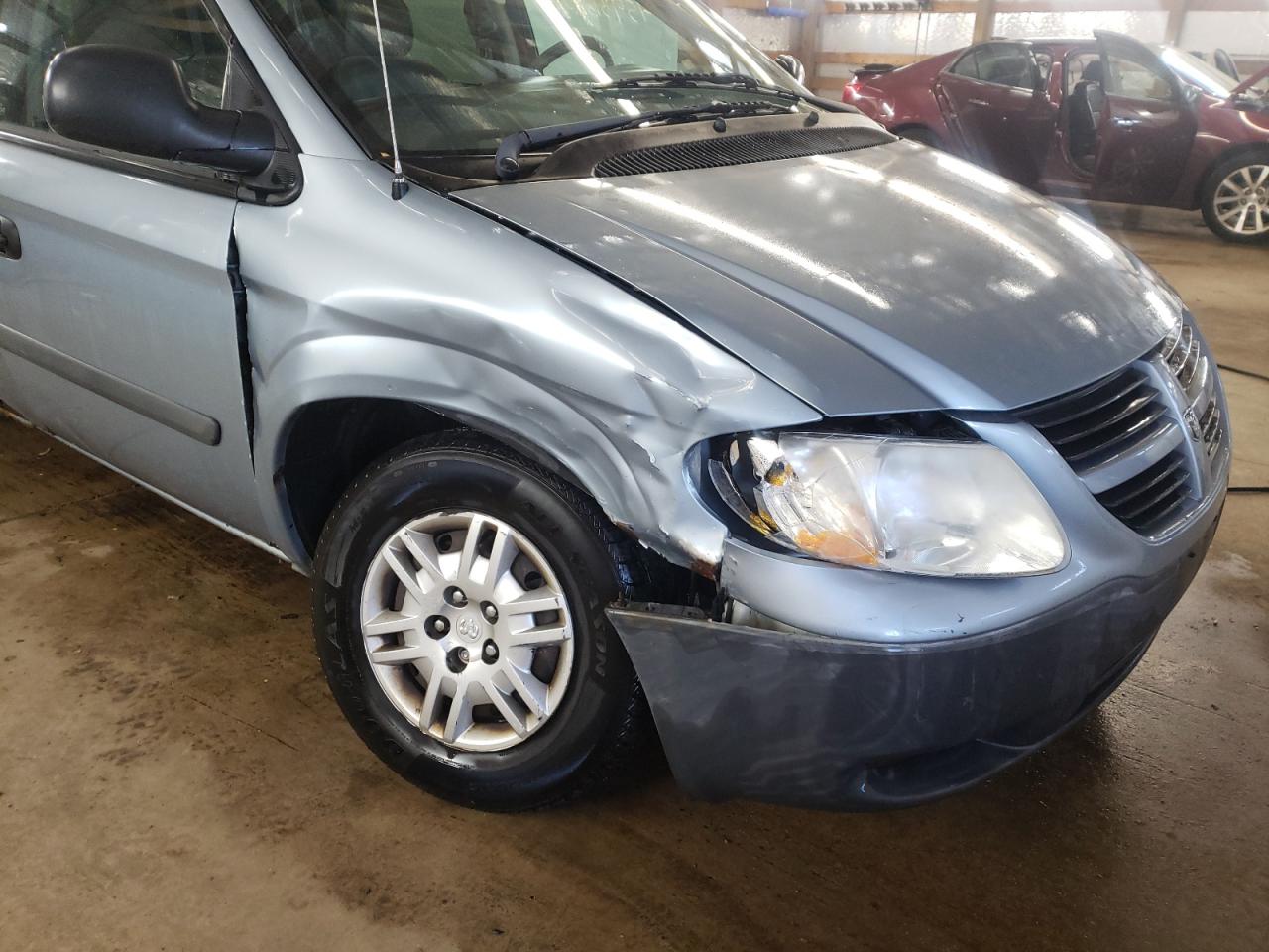 Photo 9 from auction – 2006 DODGE CARAVAN SE with VIN 1D4GP25B26B620400