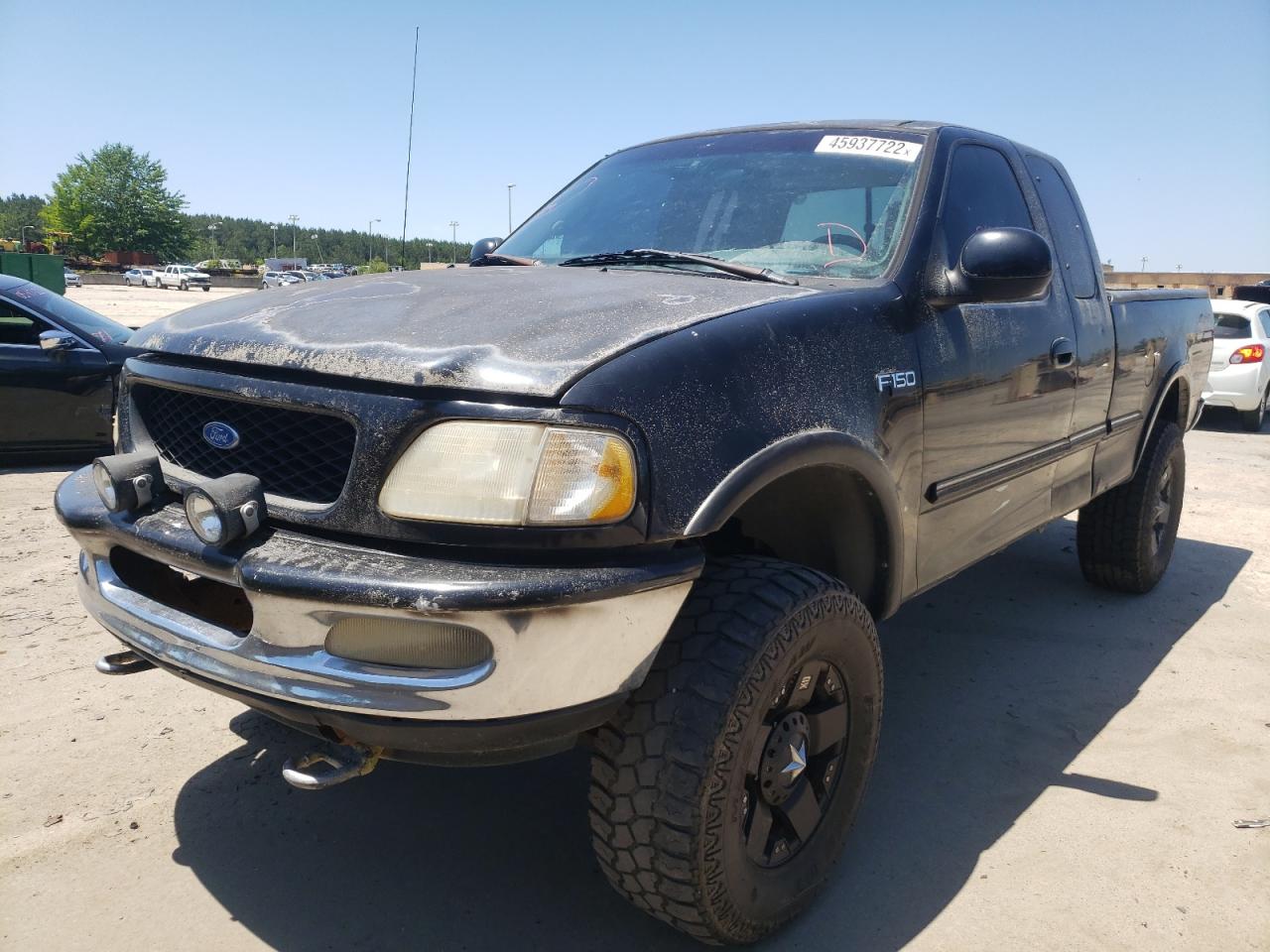 Photo 2 from auction – 1997 FORD F150 with VIN 1FTDX1869VNA48019