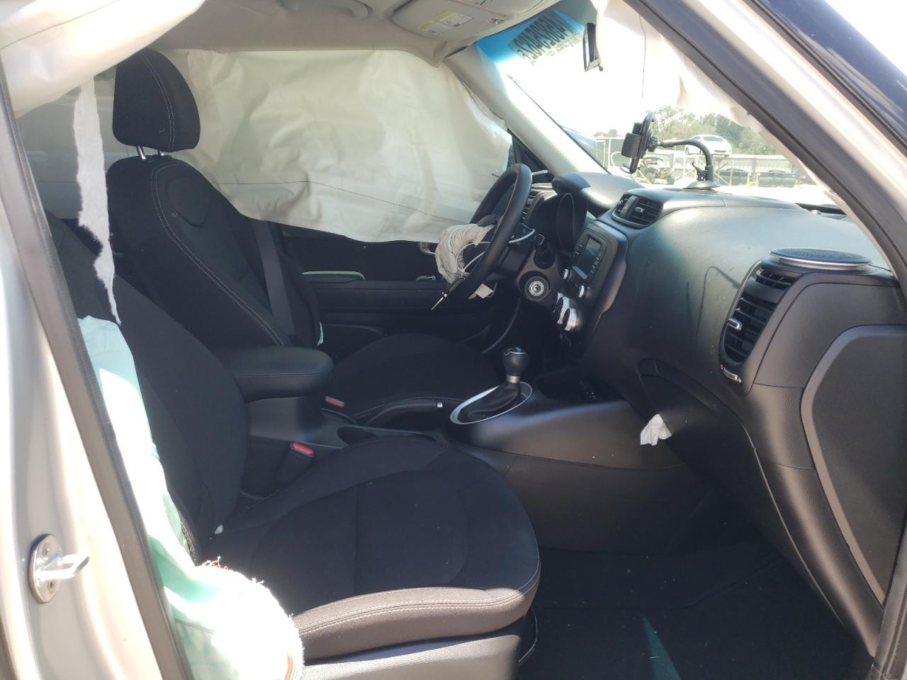 Photo 5 from auction – 2019 KIA SOUL with VIN KNDJN2A24K7673692