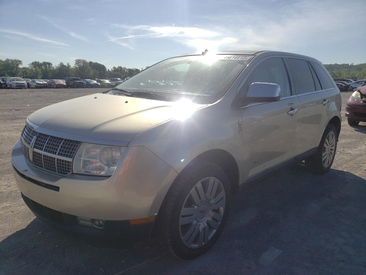 Photo 2 from auction – 2010 LINCOLN MKX with VIN 2LMDJ8JCXABJ09975