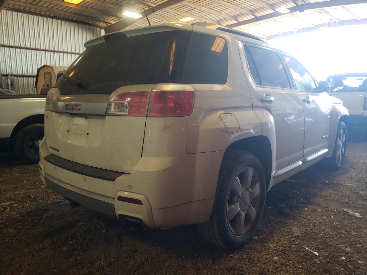 Photo 4 from auction – 2014 GMC TERRAIN DE with VIN 2GKFLUE3XE6119222