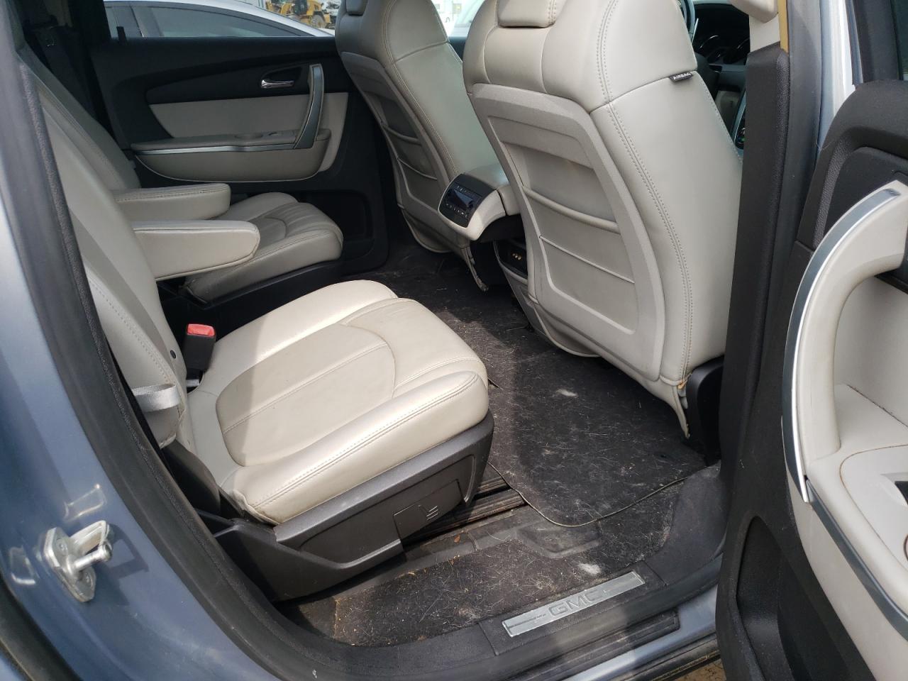Photo 6 from auction – 2007 GMC ACADIA SLT with VIN 1GKEV33707J172118