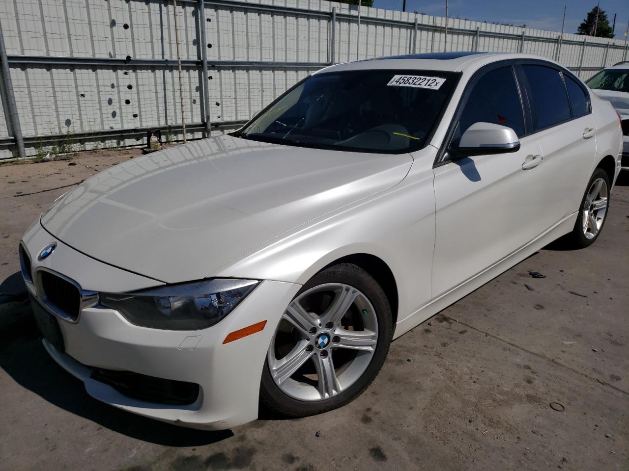 Photo 2 from auction – 2013 BMW 328 XI with VIN WBA3B3C54DF532769