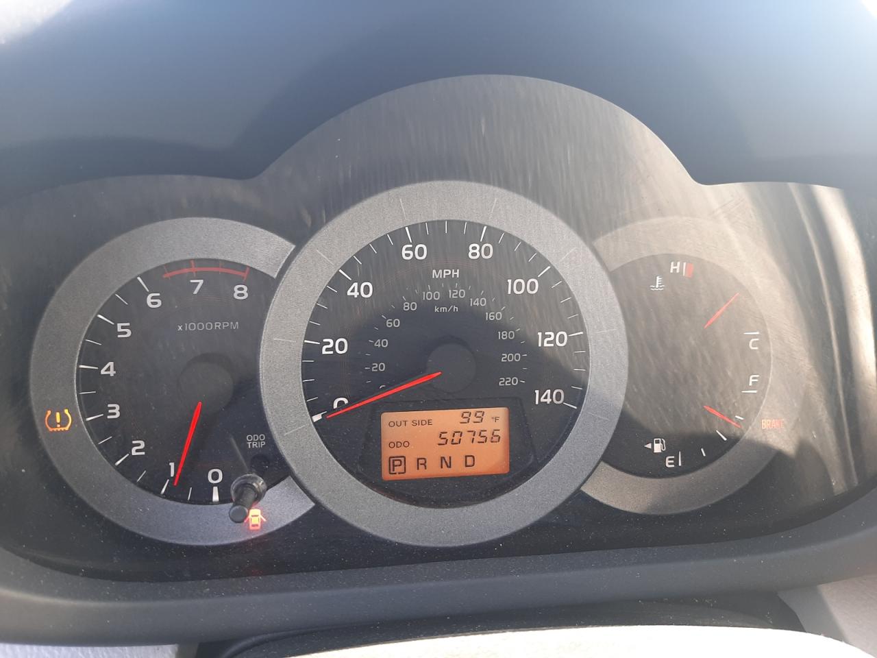 Photo 8 from auction – 2006 TOYOTA RAV4 with VIN JTMBD33V066003959
