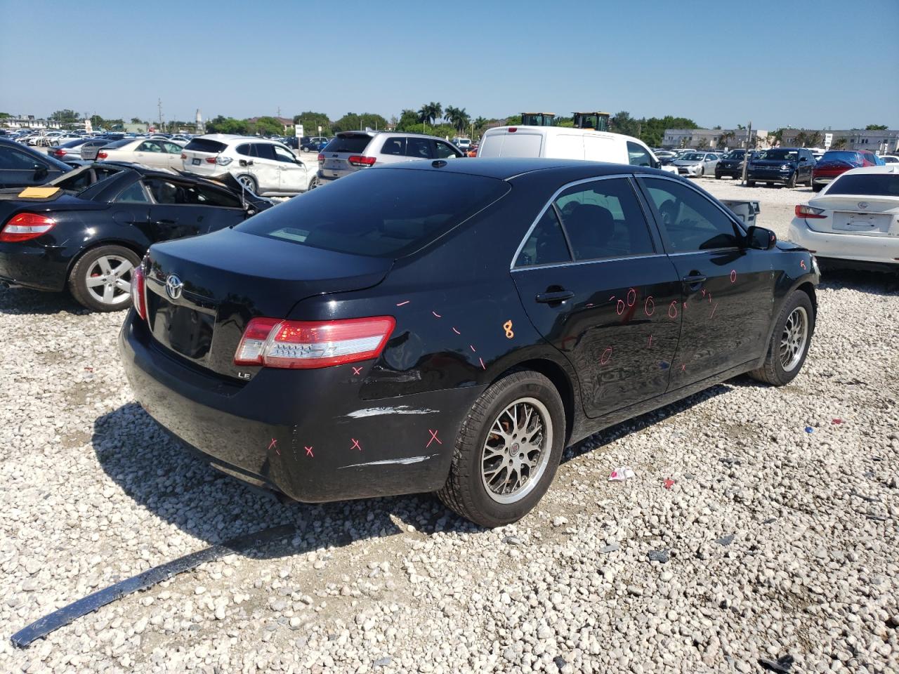 Photo 4 from auction – 2011 TOYOTA CAMRY BASE with VIN 4T1BF3EK5BU191568
