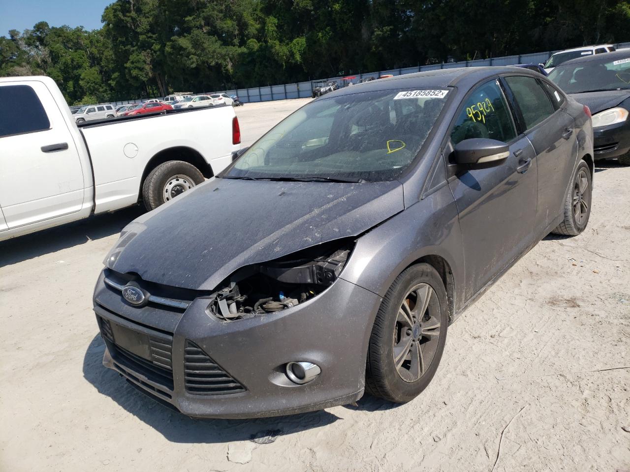 Photo 2 from auction – 2014 FORD FOCUS SE with VIN 1FADP3F22EL445942