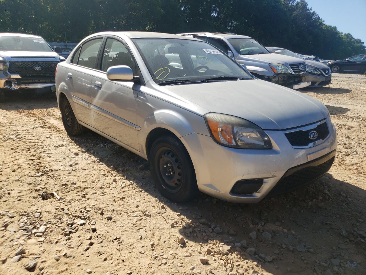 KIA RIO BASE 2011 with VIN KNADH4A30B6738176 - Photo from auction