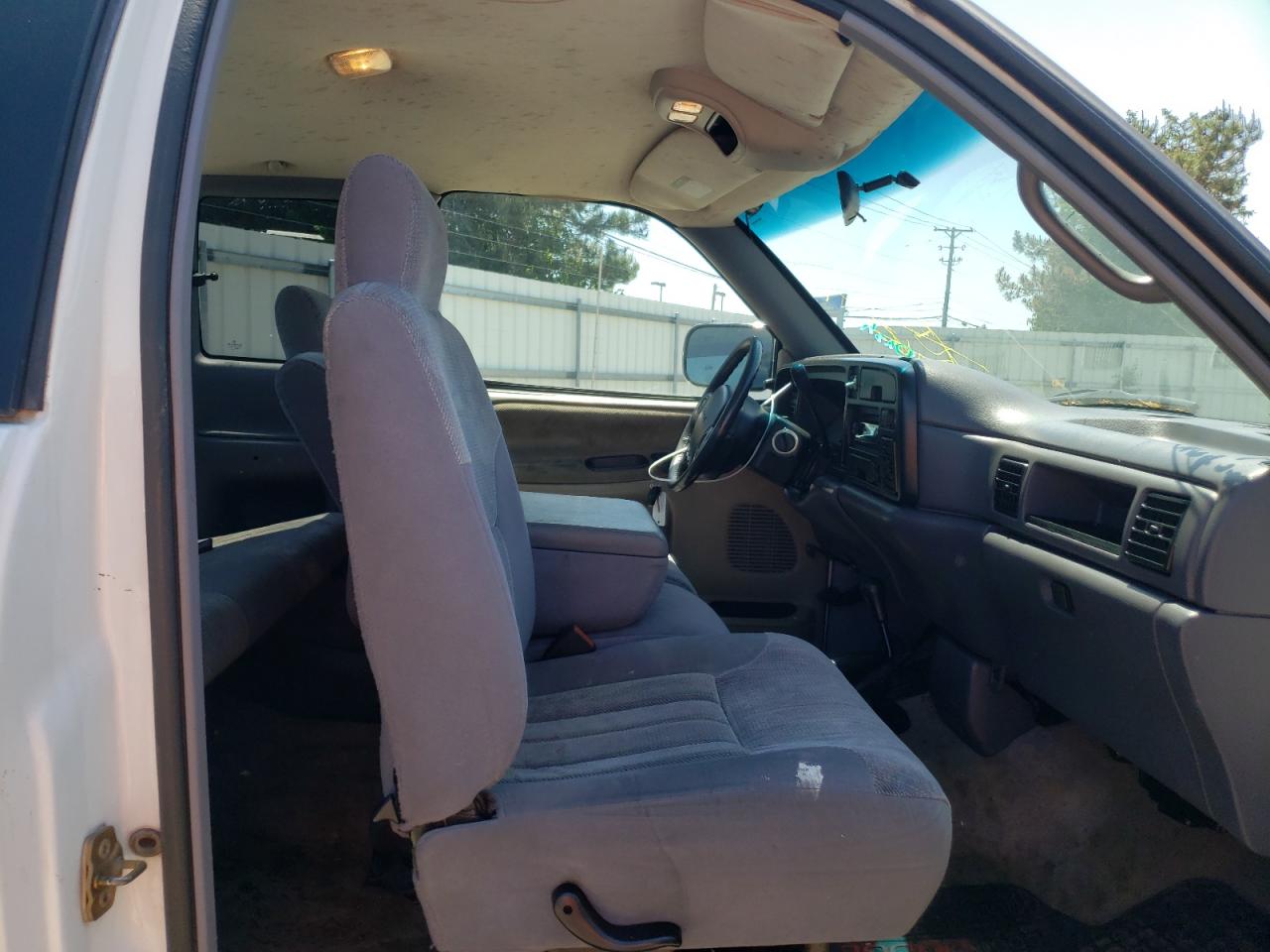 Photo 5 from auction – 1997 DODGE RAM 1500 with VIN 3B7HF13Y4VG772058