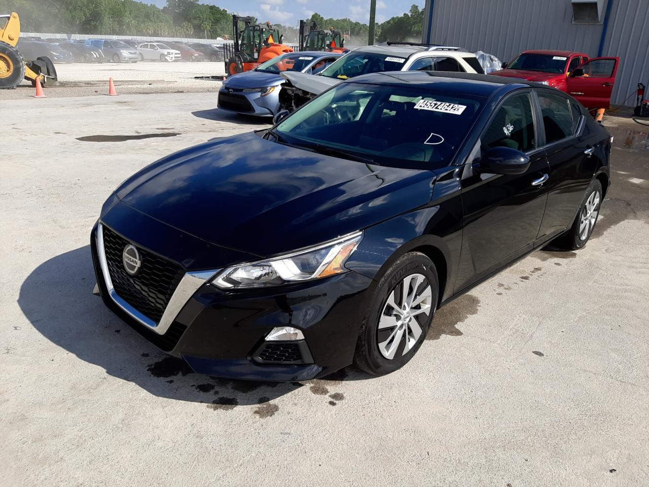 Photo 2 from auction – 2020 NISSAN ALTIMA S with VIN 1N4BL4BVXLC239726