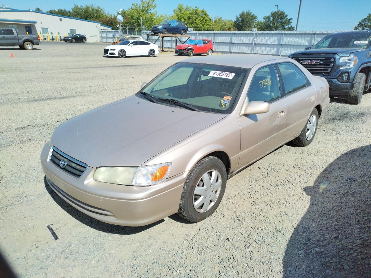 Photo 2 from auction – 2001 TOYOTA CAMRY with VIN 4T1BG22K01U842275