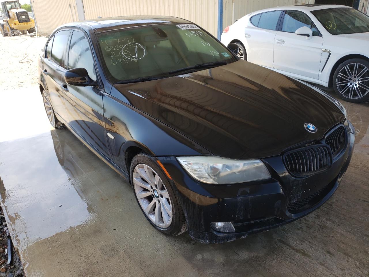 BMW 328 I 2011 with VIN WBAPH7C59BE675761 - Photo from auction