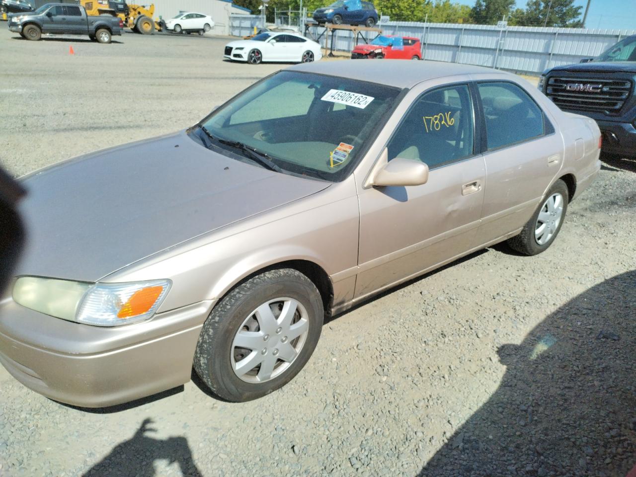Photo 9 from auction – 2001 TOYOTA CAMRY with VIN 4T1BG22K01U842275