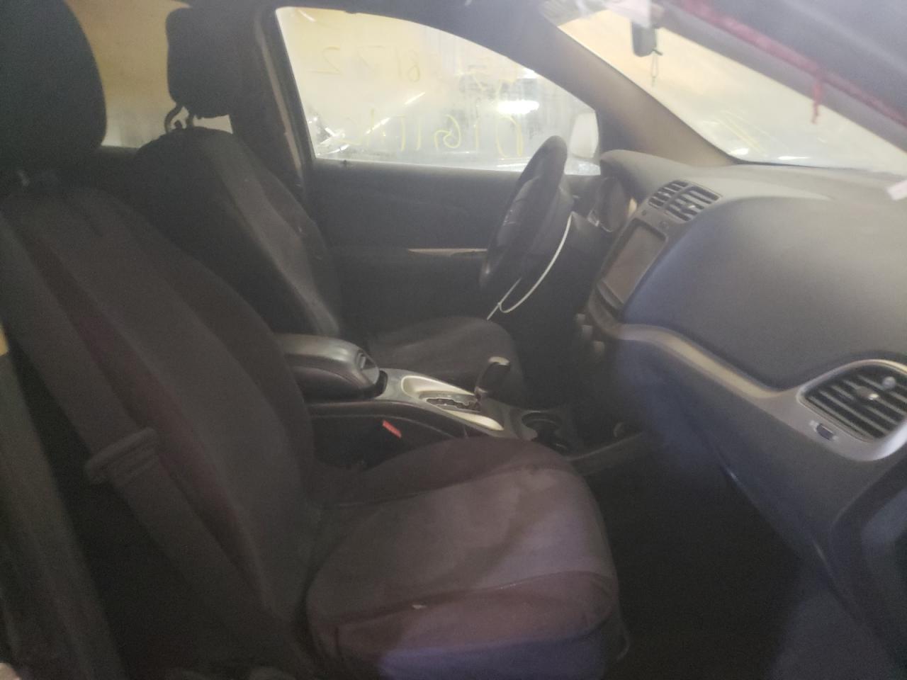 Photo 5 from auction – 2011 DODGE JOURNEY MA with VIN 3D4PH1FG5BT514887