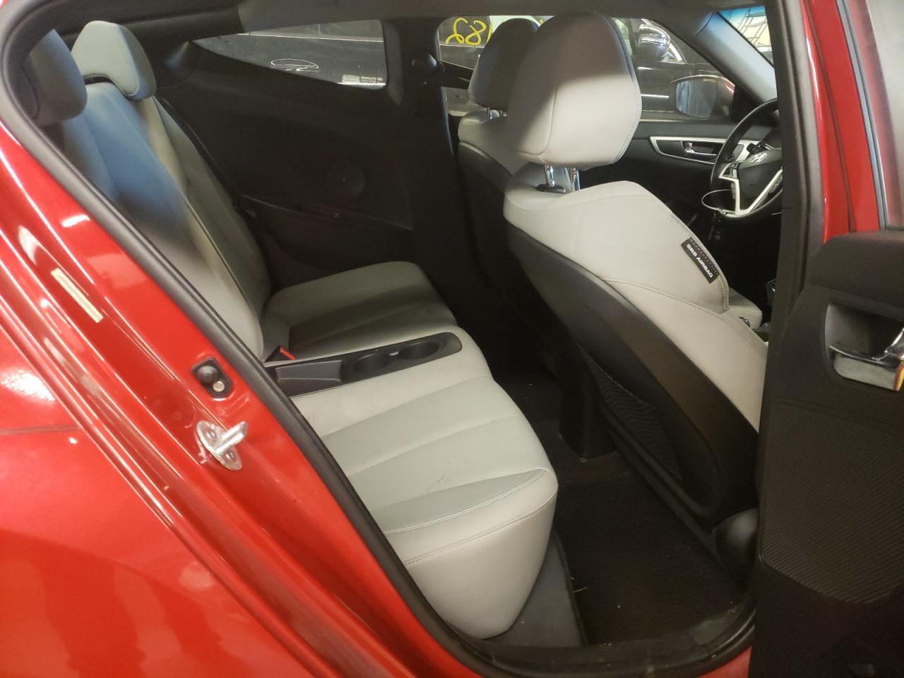 Photo 6 from auction – 2012 HYUNDAI VELOSTER with VIN KMHTC6AD8CU030087