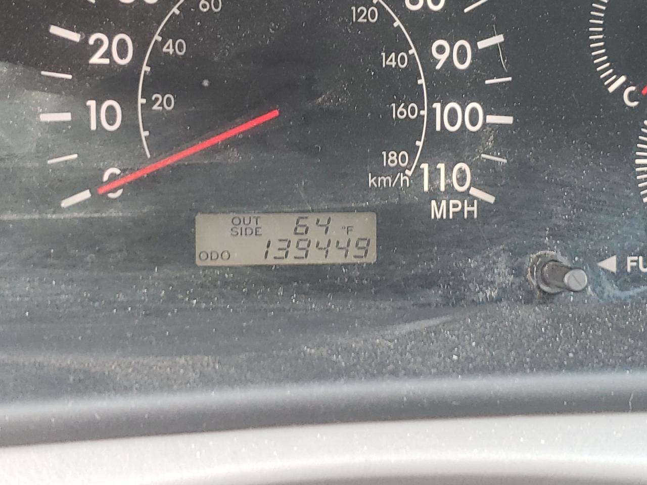 Photo 8 from auction – 2005 TOYOTA COROLLA CE with VIN 1NXBR32E05Z377657