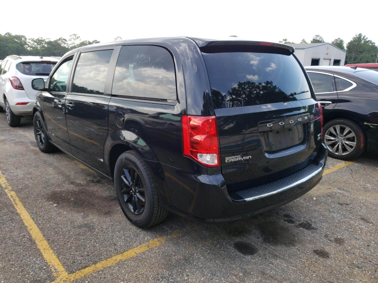 Photo 3 from auction – 2019 DODGE GRAND CARA with VIN 2C4RDGEG5KR769760