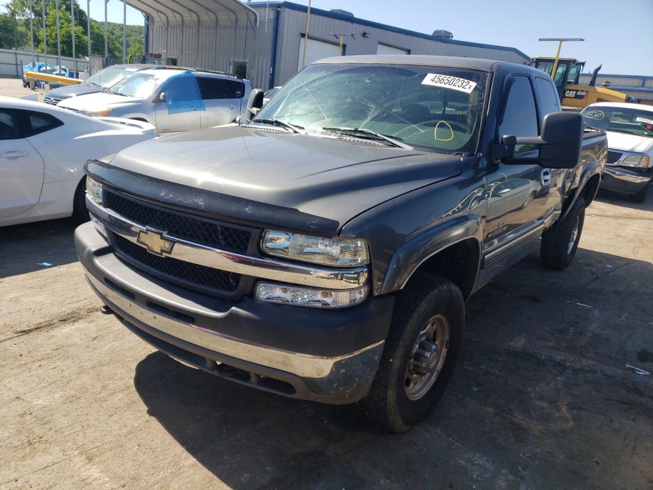 Photo 2 from auction – 2001 CHEVROLET SILVERADO with VIN 1GCHK29121E281422