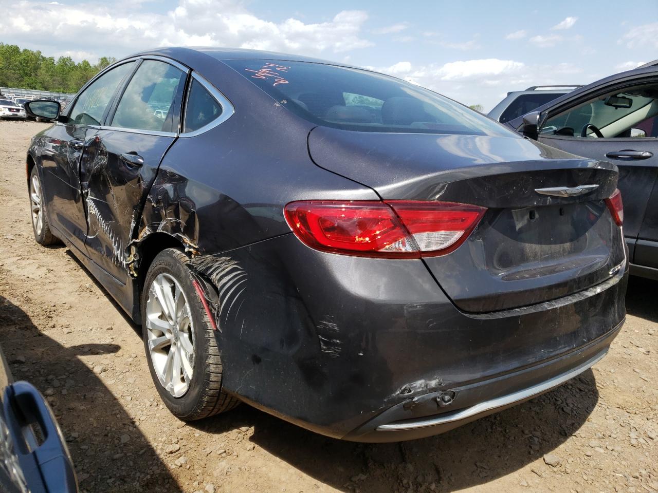 Photo 3 from auction – 2015 CHRYSLER 200 LIMITE with VIN 1C3CCCAB2FN722950