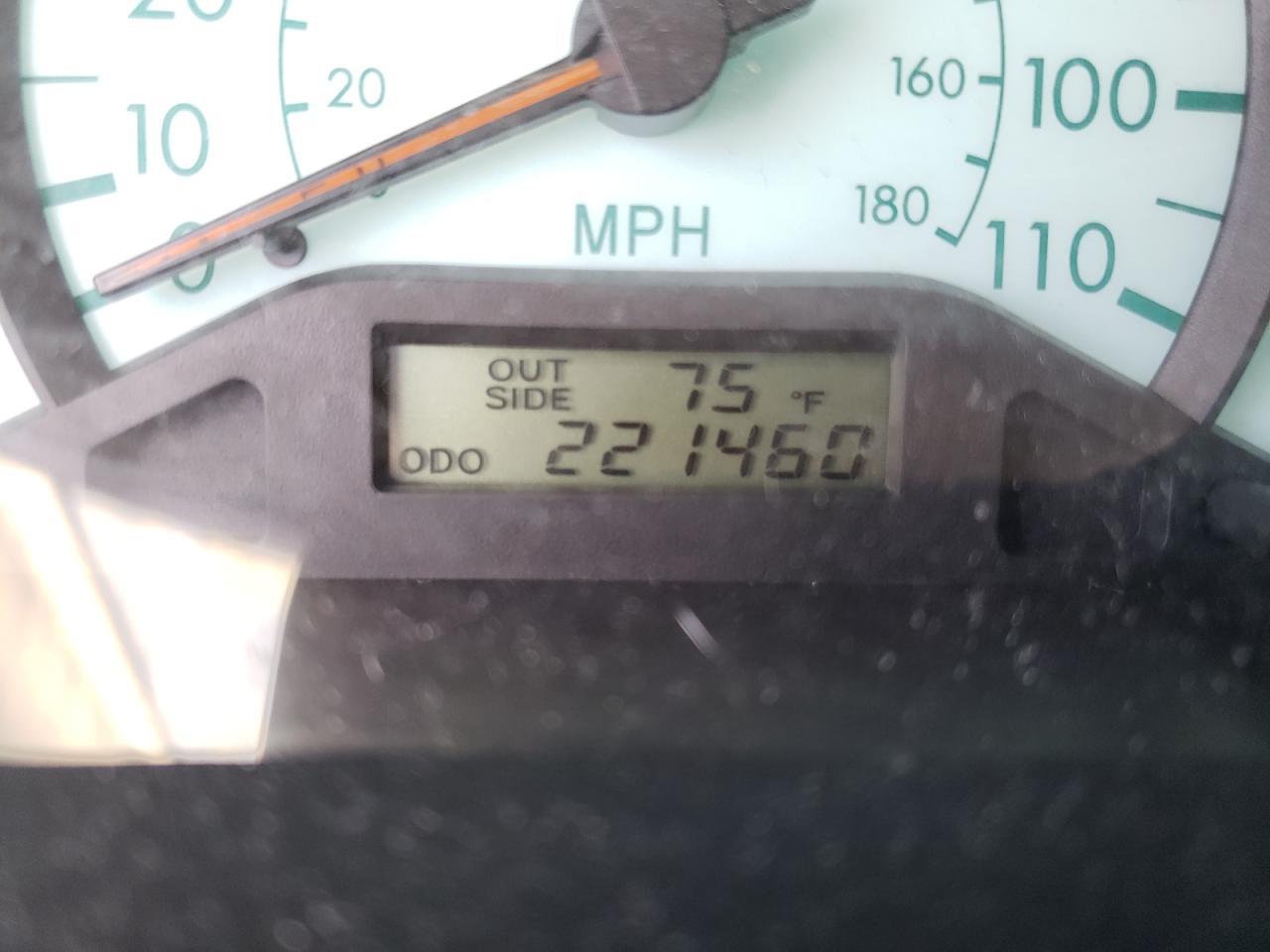 Photo 8 from auction – 2003 TOYOTA COROLLA CE with VIN JTDBR38EX30042227