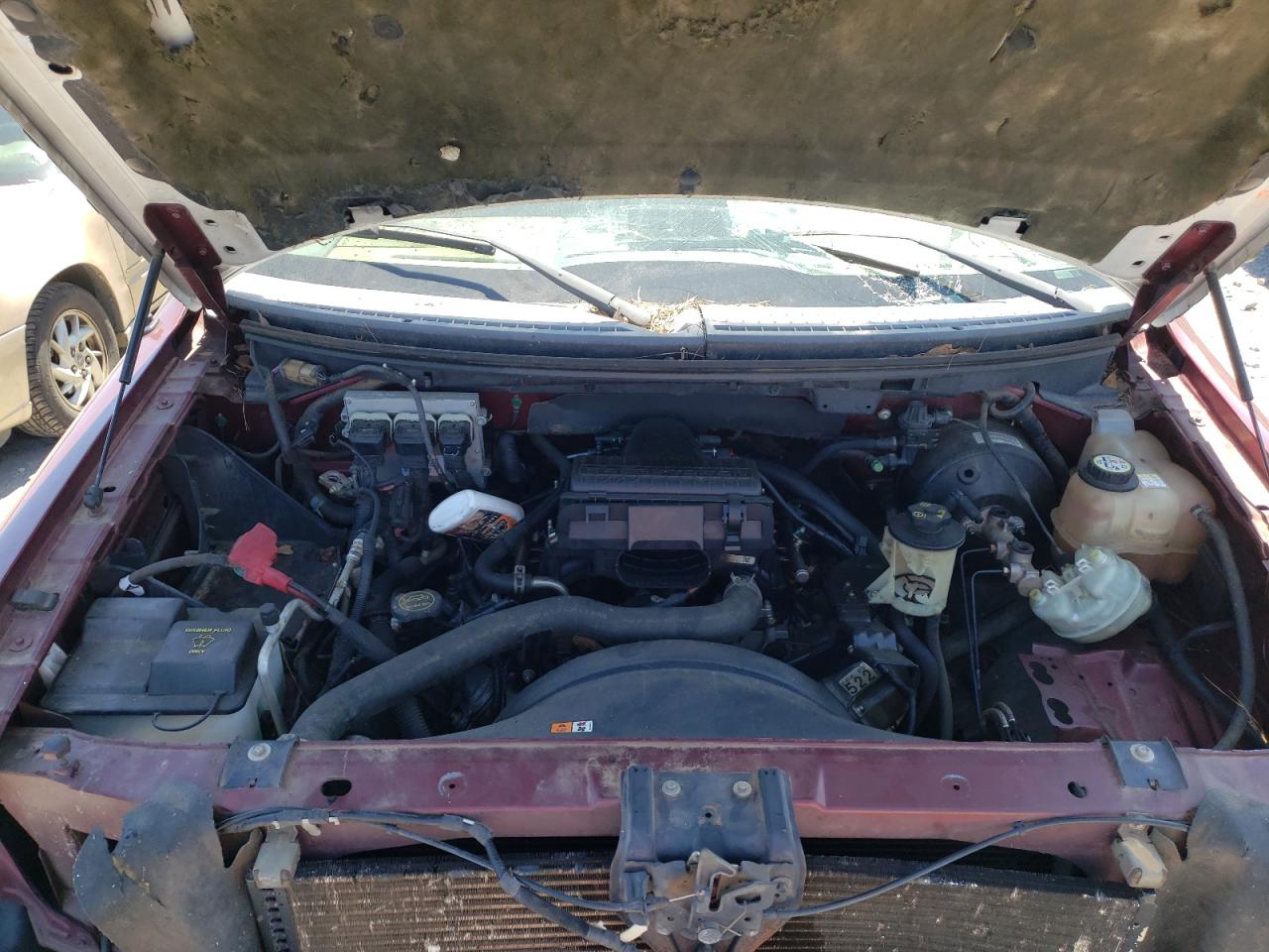 Photo 7 from auction – 2005 FORD F150 with VIN 1FTPX12585NA98231