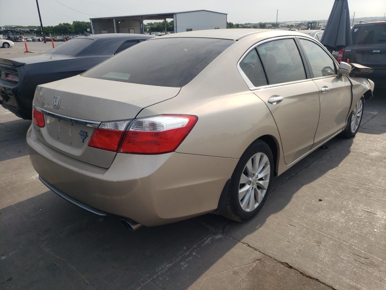 Photo 4 from auction – 2014 HONDA ACCORD EX with VIN 1HGCR2F78EA057701