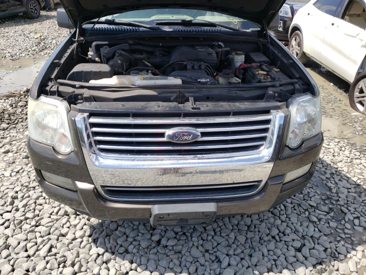 Photo 7 from auction – 2008 FORD EXPLORER X with VIN 1FMEU73E78UB35695