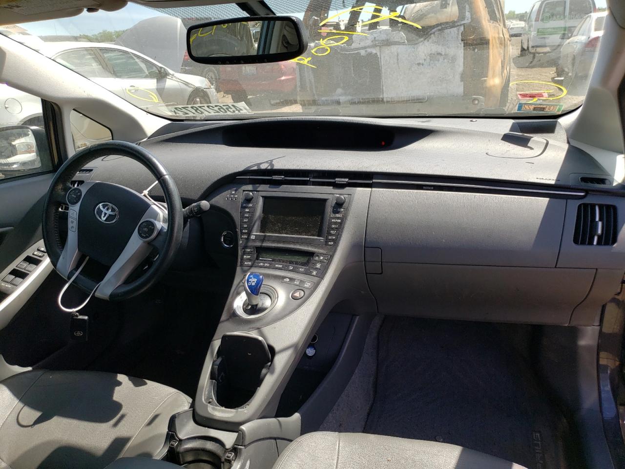 Photo 9 from auction – 2011 TOYOTA PRIUS with VIN JTDKN3DU8B5317698