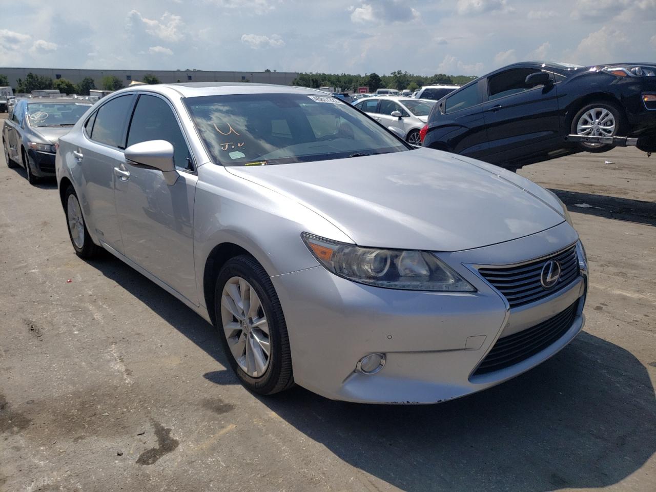 LEXUS ES 300H 2013 with VIN JTHBW1GG4D2025931 - Photo from auction